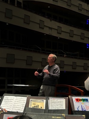  Moss rehearses the Univeristy of Iowa Symphony Band at the 88th ABA Convention (2023).  